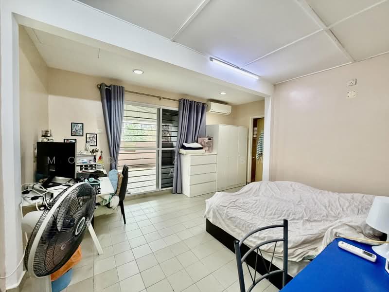 2-storey Terraced House for Sale in Taman Semarak (Kajang) - Mohd Aizat Saiful Bahri - Bedroom - PropertyGuru.com.my