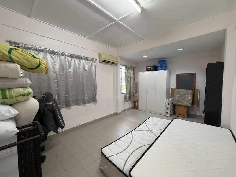 2-storey Terraced House for Sale in Taman Semarak (Kajang) - Mohd Aizat Saiful Bahri - Bedroom - PropertyGuru.com.my