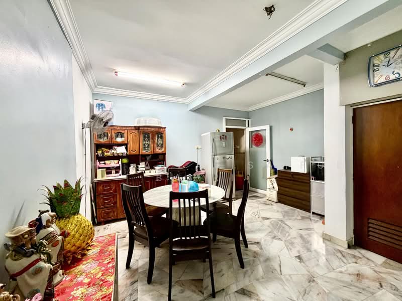 2-storey Terraced House for Sale in Taman Semarak (Kajang) - Mohd Aizat Saiful Bahri - Dining Room - PropertyGuru.com.my