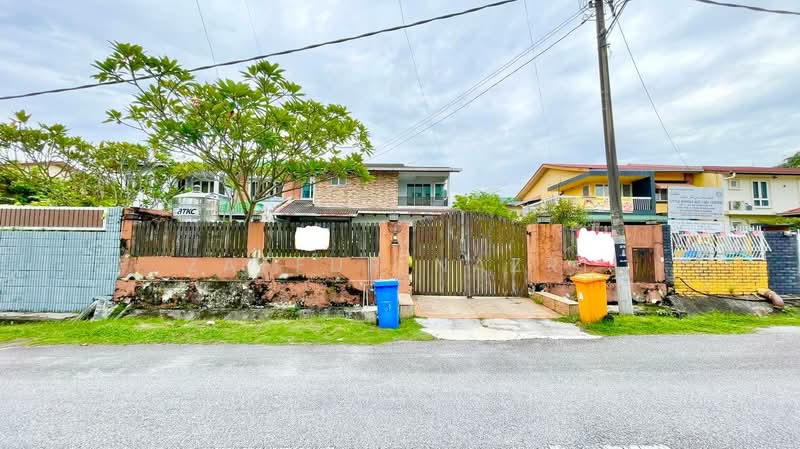 Rumah Berkembar untuk Dijual di Shah Alam (Selangor) - Zaffur Nazri - Exterior - PropertyGuru.com.my