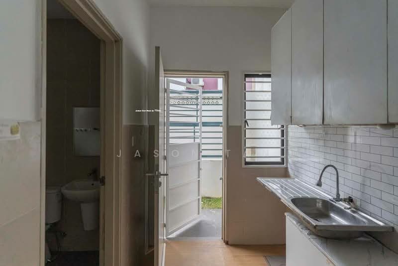 Rumah Teres untuk Disewa di Bandar Bukit Raja (Klang) - Jason Tan - Kitchen - PropertyGuru.com.my