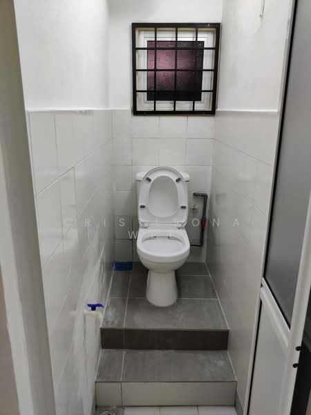 Pangsapuri untuk Disewa di Apartment Idaman - Cristleona Wee - Bathroom - PropertyGuru.com.my