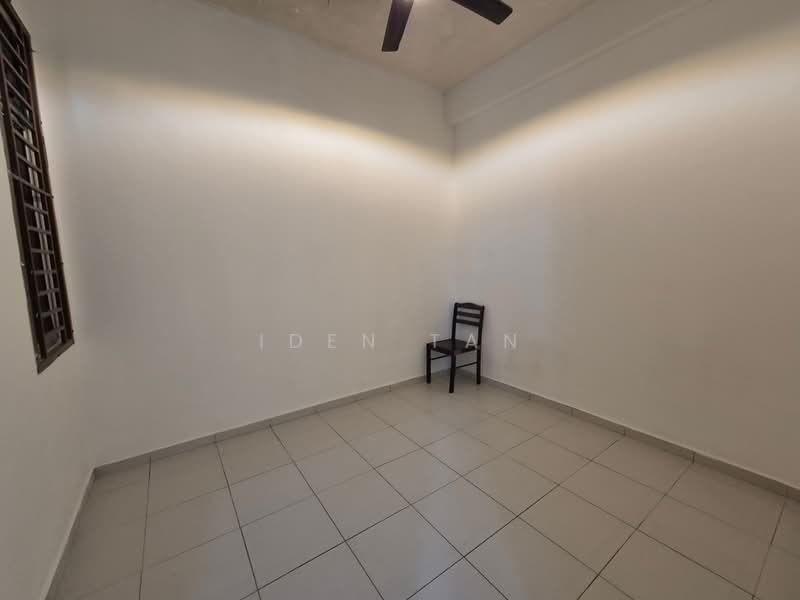 2.5-storey Terraced House for Sale in Taman Scientex Utama (Senai) - Iden Tan - Interior - PropertyGuru.com.my