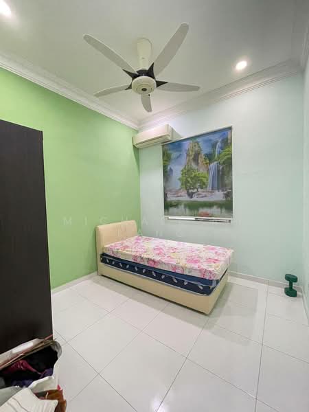 Rumah Teres 2 Tingkat untuk Dijual di Setia Eco Gardens (Gelang Patah) - Michael Ah Kang - Bedroom - PropertyGuru.com.my