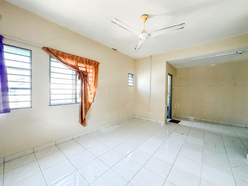 Semi-Detached House for Sale in Taman Tasik Semenyih (Semenyih) - Azira Ahmad - PropertyGuru.com.my
