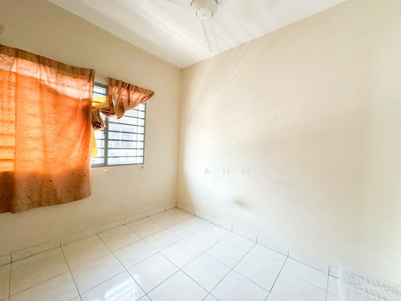 Semi-Detached House for Sale in Taman Tasik Semenyih (Semenyih) - Azira Ahmad - PropertyGuru.com.my