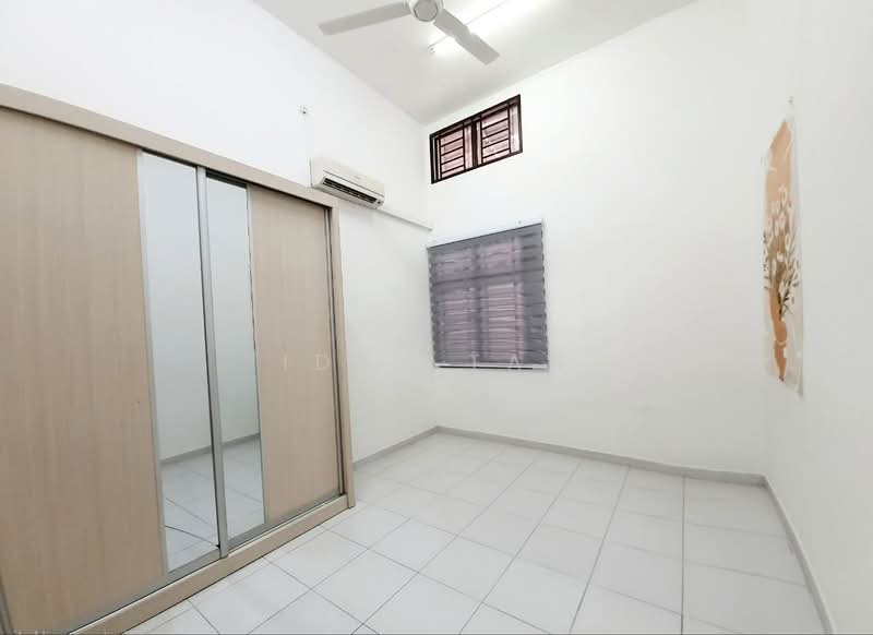 Rumah Teres 1 Tingkat untuk Dijual di Setia Eco Gardens (Gelang Patah) - Iden Tan - Bedroom - PropertyGuru.com.my