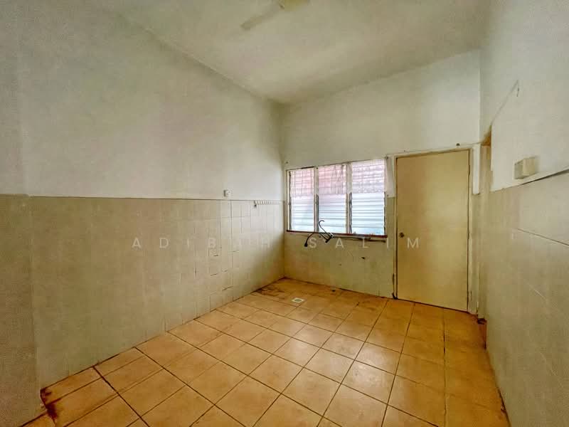 2-storey Terraced House for Sale in Bandar Nusaputra (Puchong) - Adibah Salim - Interior - PropertyGuru.com.my