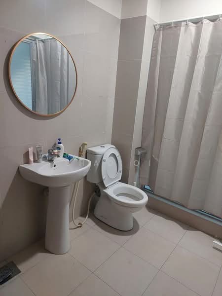 Townhouse for Rent in Leisure Farm (Gelang Patah) - Shao Qi - Bathroom - PropertyGuru.com.my