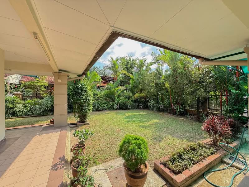 Semi-Detached House for Sale in Taman Setia 2 (Balakong) - Siti Mariam - Garden - PropertyGuru.com.my