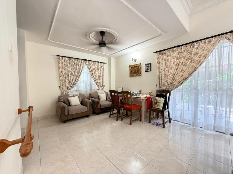 Semi-Detached House for Sale in Taman Setia 2 (Balakong) - Siti Mariam - Living Room - PropertyGuru.com.my