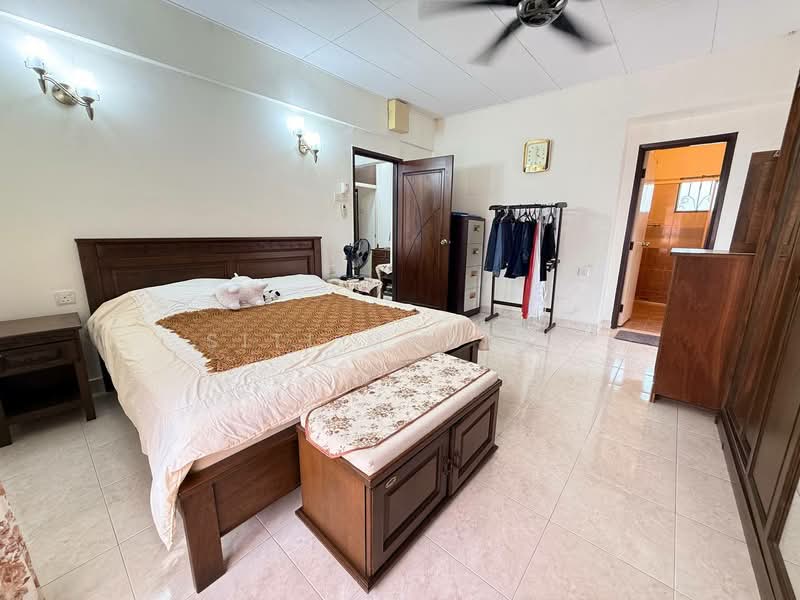 Semi-Detached House for Sale in Taman Setia 2 (Balakong) - Siti Mariam - Bedroom - PropertyGuru.com.my