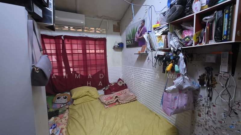 Terraced House for Sale in Batu 9 (Cheras) - Ahmad Zawawi Hashim - Bedroom - PropertyGuru.com.my