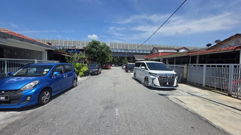 Terraced House for Sale in Batu 9 (Cheras) - Ahmad Zawawi Hashim - Exterior - PropertyGuru.com.my