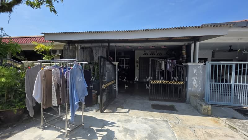 Terraced House for Sale in Batu 9 (Cheras) - Ahmad Zawawi Hashim - Exterior - PropertyGuru.com.my