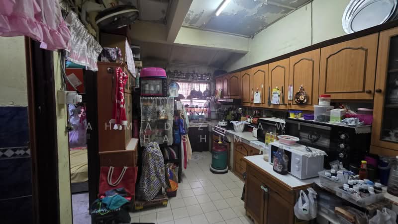 Terraced House for Sale in Batu 9 (Cheras) - Ahmad Zawawi Hashim - Kitchen - PropertyGuru.com.my
