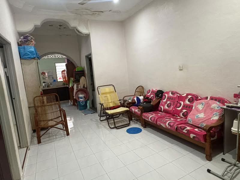 Rumah Berkembar untuk Dijual di Taman Sri Genting (Balik Pulau) - Ng Jit Sin - Living Room - PropertyGuru.com.my