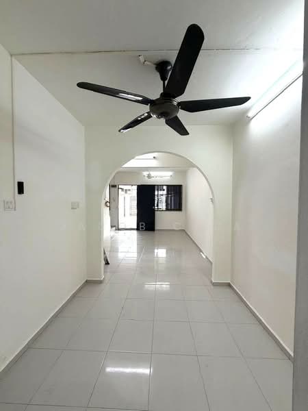 Rumah Teres untuk Dijual di Taman Damai Jaya (Skudai) - Jacob Chua - Living Room - PropertyGuru.com.my
