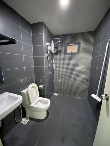 Kondominium untuk Disewa di Parkhill Residence - Kristen Lim - Bathroom - PropertyGuru.com.my