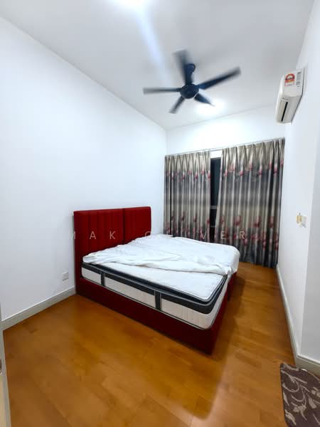 Condominium for Sale at KM1 East - Mak Oliver - Bedroom - PropertyGuru.com.my