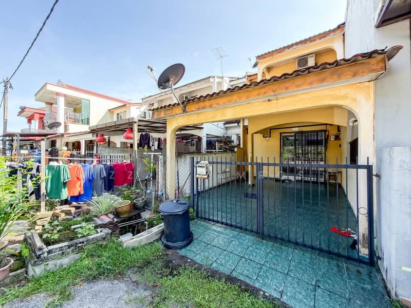 2-storey Terraced House for Sale in Batu Caves (Selangor) - Izzat Zamros - PropertyGuru.com.my
