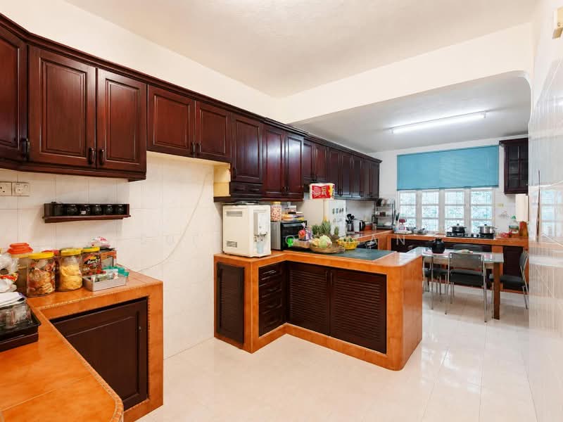 2-storey Terraced House for Sale in Bandar Baru Uda (Tampoi) - Sufi Norman - Kitchen - PropertyGuru.com.my