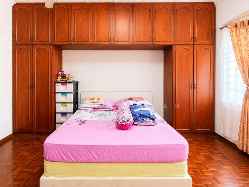 2-storey Terraced House for Sale in Bandar Baru Uda (Tampoi) - Sufi Norman - Bedroom - PropertyGuru.com.my