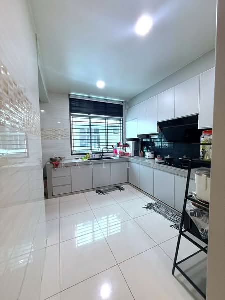 Rumah Teres 2 Tingkat untuk Dijual di Taman Dato' Chellam (Ulu Tiram) - Karl Lim - Kitchen - PropertyGuru.com.my