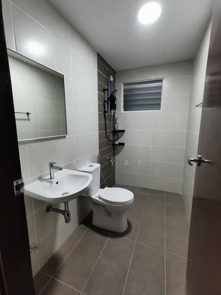 Condominium for Rent at Paraiso Residence @ The Earth - KK Yap - Bathroom - PropertyGuru.com.my