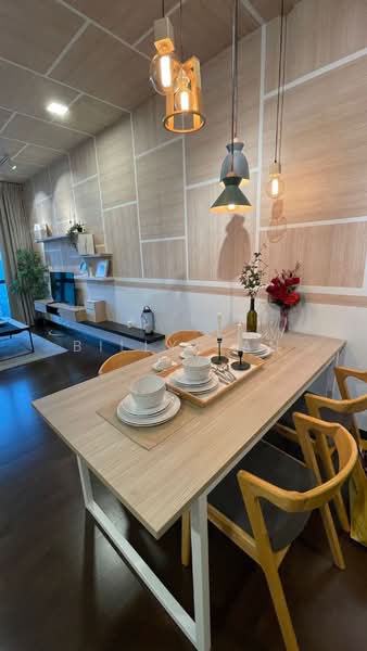 Apartment for Sale at V Residence Suites @ Sunway Velocity - Billy Tan - Dining Room - PropertyGuru.com.my