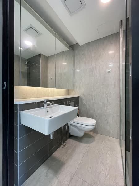 Servis Apartment untuk Disewa di Cantara Residences - David Sin - Bathroom - PropertyGuru.com.my