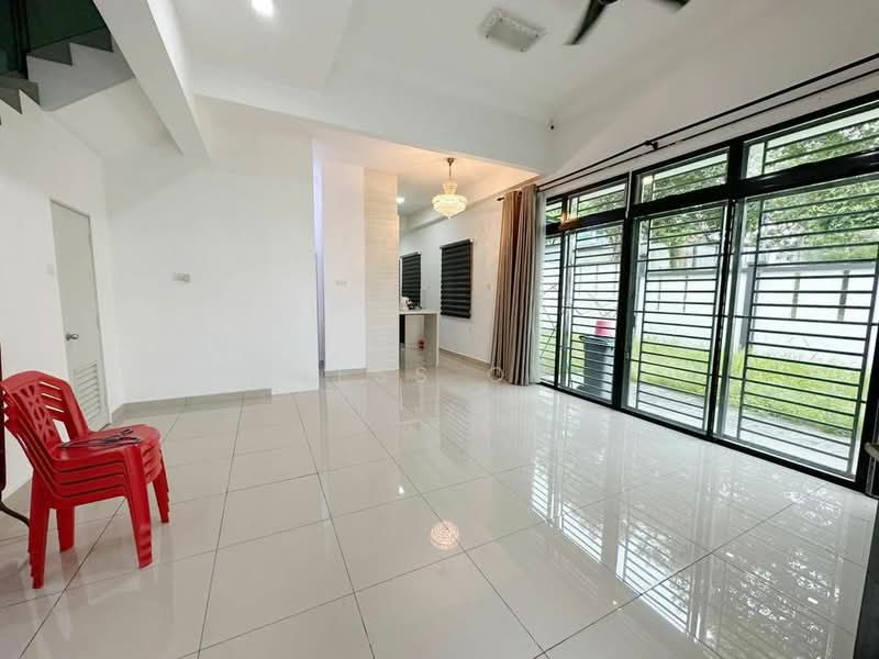 Cluster House for Sale in Skudai (Johor) - Jess Ow - Living Room - PropertyGuru.com.my