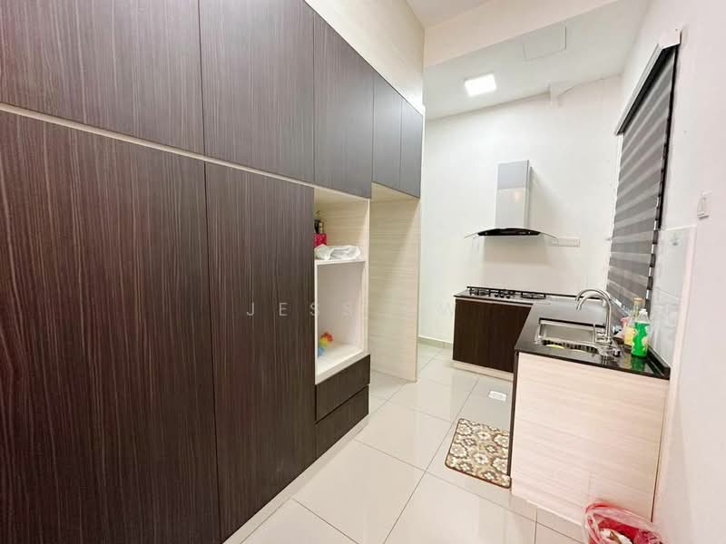 Cluster House for Sale in Skudai (Johor) - Jess Ow - Kitchen - PropertyGuru.com.my