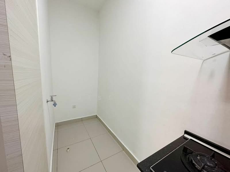 Cluster House for Sale in Skudai (Johor) - Jess Ow - Kitchen - PropertyGuru.com.my