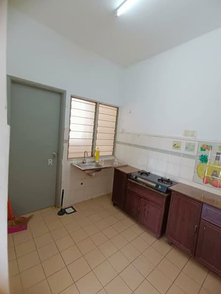 Apartment for Rent at Pangsapuri Seri Meranti - Ribena Lee - Kitchen - PropertyGuru.com.my