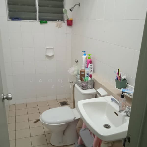 Apartment for Sale at Suria Permai - Jacqueline Zheng - Bathroom - PropertyGuru.com.my