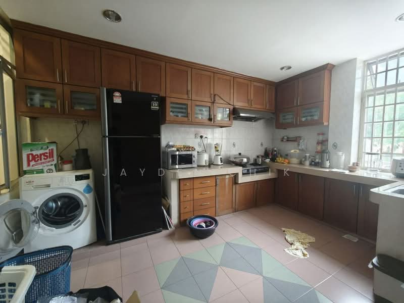 Townhouse for Sale in Taman Lagenda Mas (Cheras) - Jayden Chik - Kitchen - PropertyGuru.com.my
