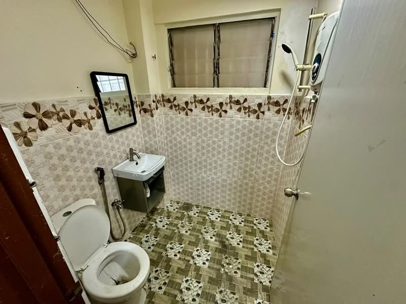 2-storey Terraced House for Sale in Bandar Sunway (Sunway) - Key Ling - Bathroom - PropertyGuru.com.my