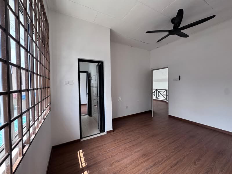 Semi-Detached House for Sale in Taman Bukit Rinting (Masai) - Tyna . - PropertyGuru.com.my