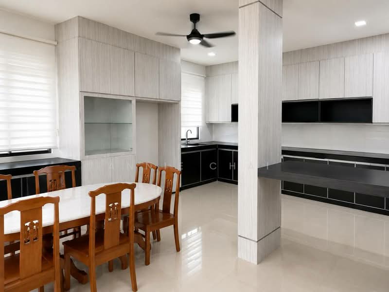Rumah Berkembar untuk Dijual di Bandar Seri Alam (Masai) - Annie Chai - Dining Room - PropertyGuru.com.my