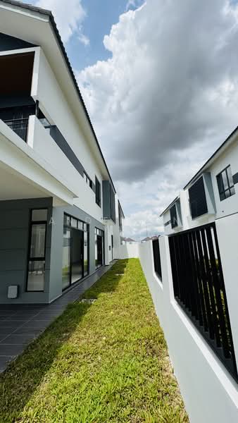 Rumah Kluster untuk Dijual di Austin Crest (Johor Bahru) - Anderson Yu - Exterior - PropertyGuru.com.my