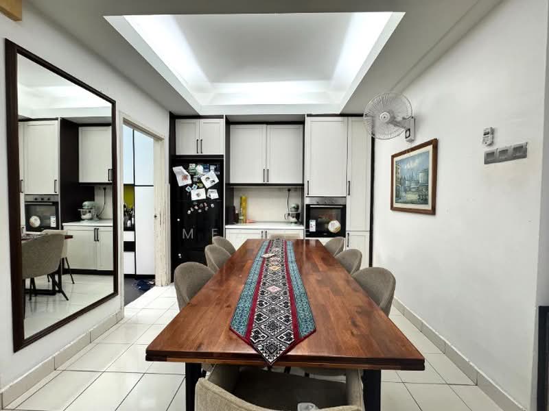 Townhouse for Sale in Ampang (Kuala Lumpur) - Mezzie . - Dining Room - PropertyGuru.com.my