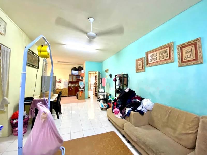 Apartment for Sale at Pangsapuri Flora II - Wan Azlan Ahmad - PropertyGuru.com.my
