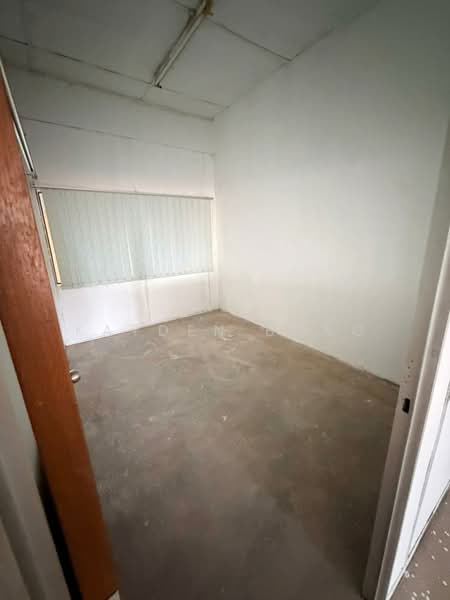 Shop / Office for Rent in Taman Puchong Intan (Puchong) - Kayden Bong - Interior - PropertyGuru.com.my