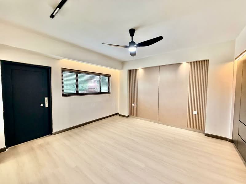 Semi-Detached House for Rent in Taman Tun Dr Ismail (Kuala Lumpur) - Yin Peng . - Master Bedroom - PropertyGuru.com.my