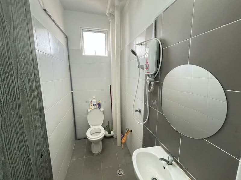 Apartment for Rent at The Rise Collection 2 - Yang Lim - Bathroom - PropertyGuru.com.my