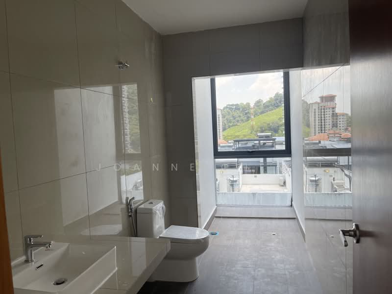 Vila Berkembar untuk Dijual di PJU 8, Damansara Perdana (Petaling Jaya) - Joanne Chen - PropertyGuru.com.my