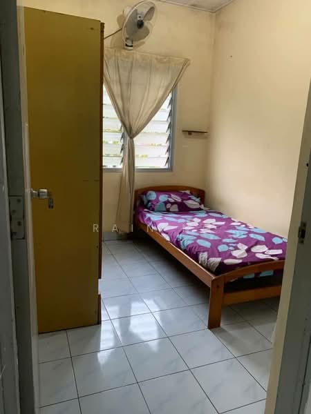 Flat for Sale at Rumah Pangsa Permas Jaya - Rain Ng - Bedroom - PropertyGuru.com.my