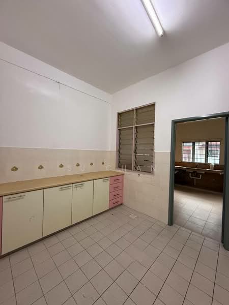 2-storey Terraced House for Rent in Bandar Pulai Jaya (Kulai) - SJ CHAN - Kitchen - PropertyGuru.com.my