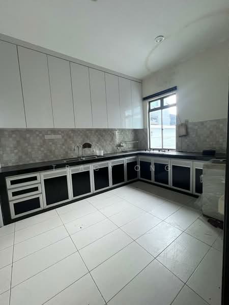 Rumah Kluster untuk Dijual di Taman Sutera Utama (Skudai) - Tracy Ong - Kitchen - PropertyGuru.com.my